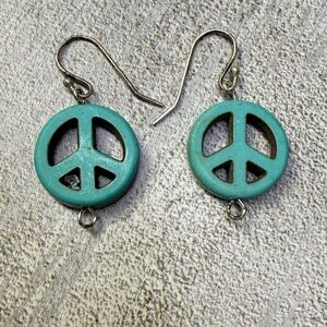Chic Turquoise Peace Sign Earrings